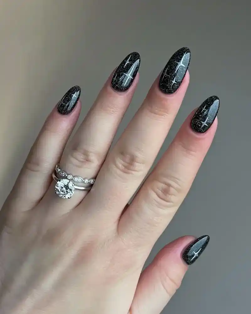 Glamorous Black Winter Nails to Elevate Your Look