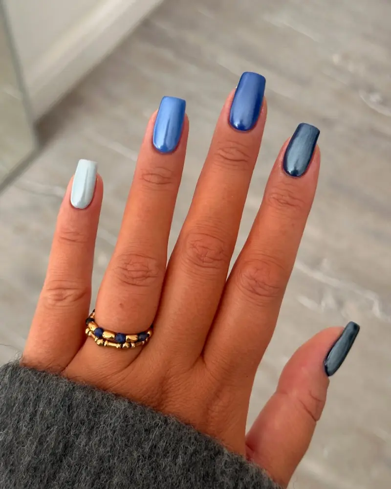 Blue Christmas Nails