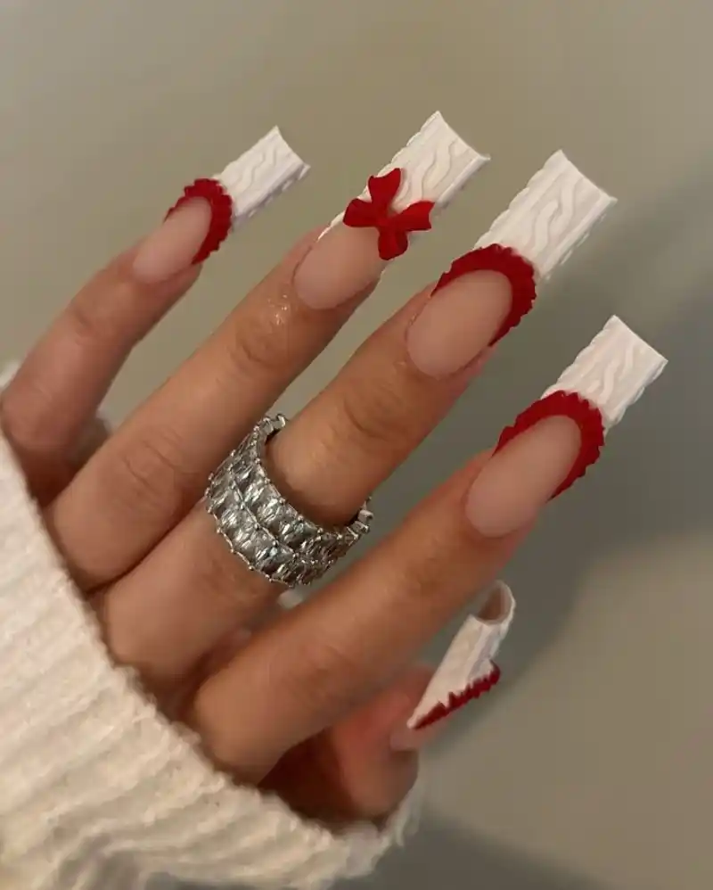 Christmas Nail Ideas to Celebrate the Season in Style