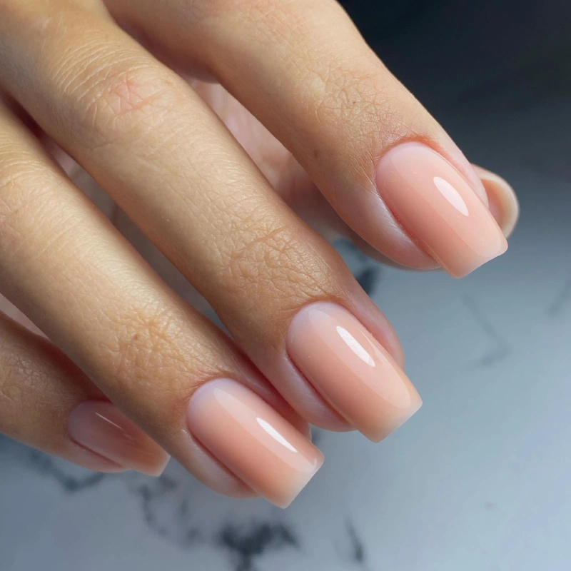 Minimalist Nails