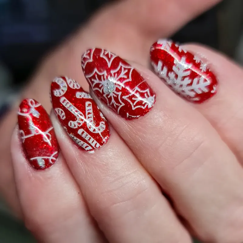 Red and White Christmas Nail Designs