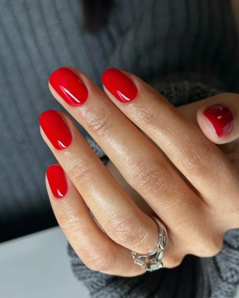 Red Nails